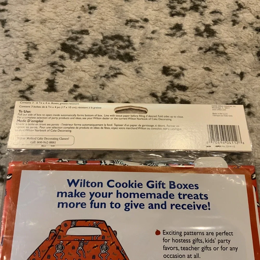 Vintage Halloween Cookie Gift Boxes Dancing Skeletons Wilton 2000 NOS